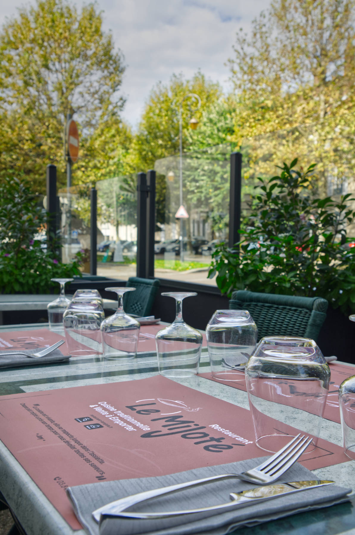 Terrasse Detail table angle